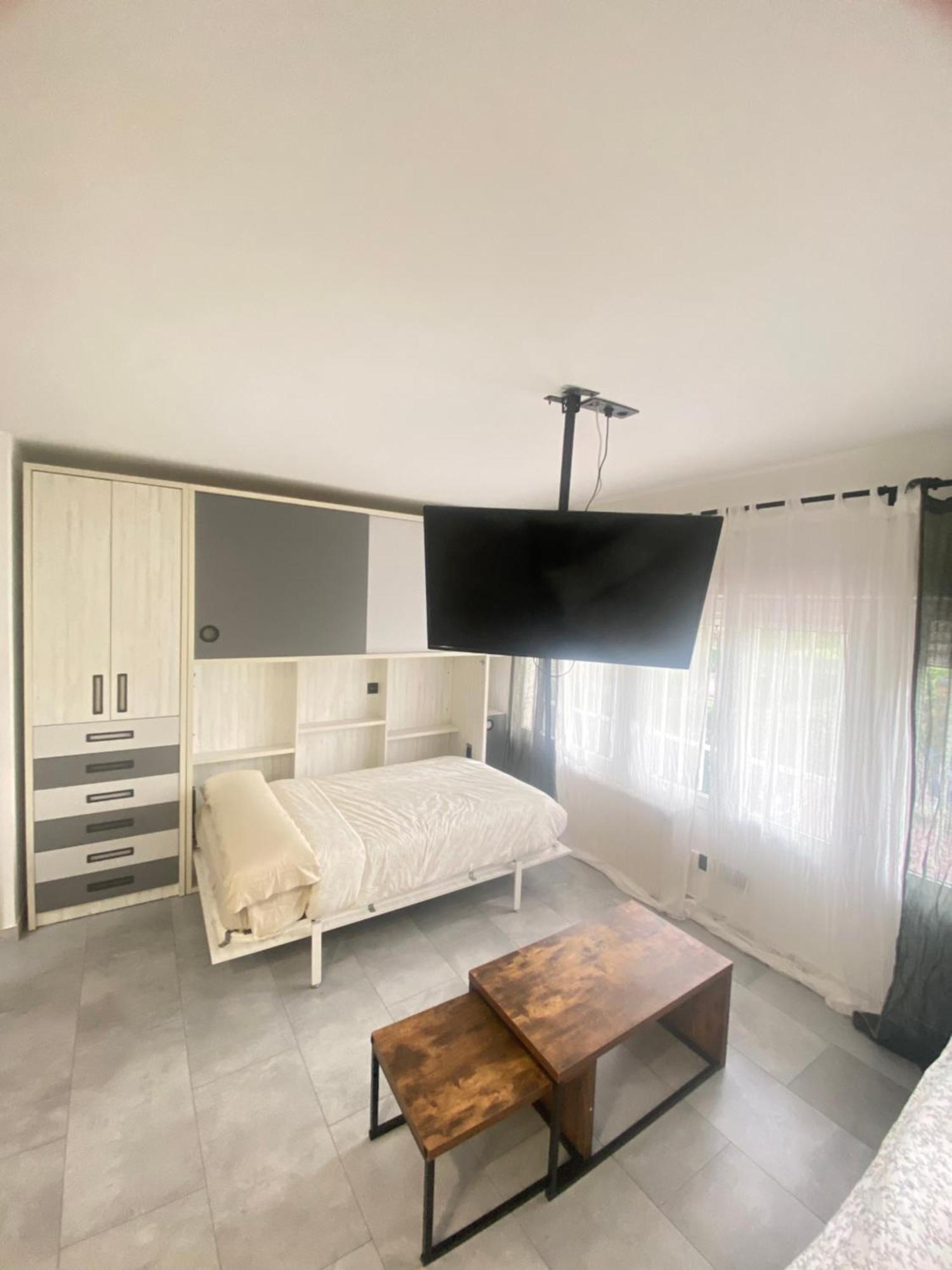 Centrico, Luminoso Y Equipado Apartment Madrid Exterior photo