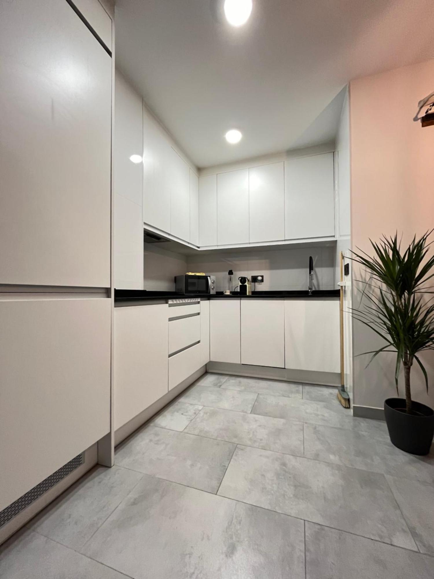 Centrico, Luminoso Y Equipado Apartment Madrid Exterior photo