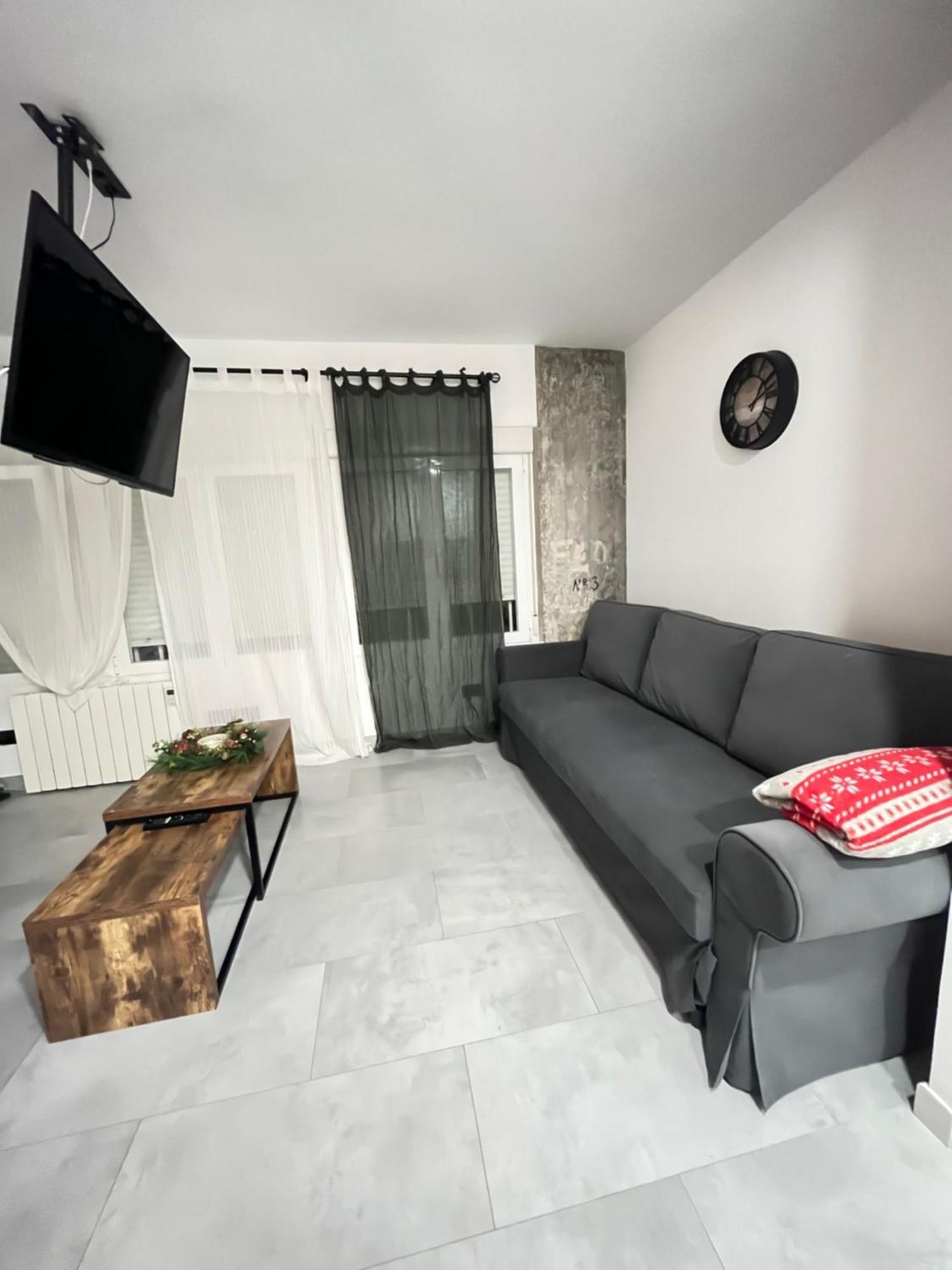 Centrico, Luminoso Y Equipado Apartment Madrid Exterior photo